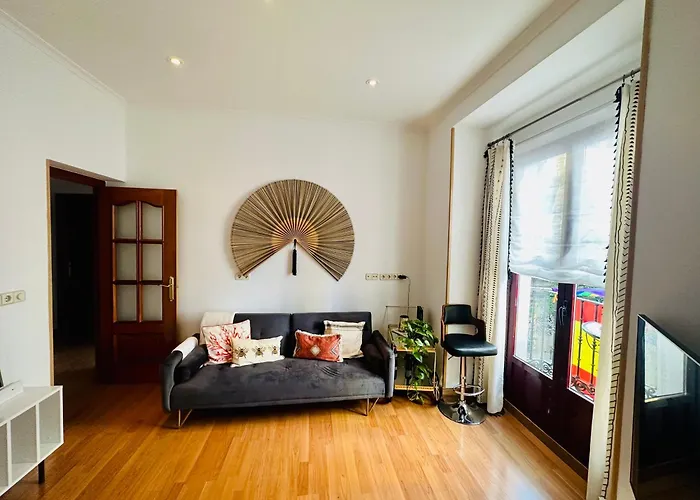 Habitacion Privada Con Balcones, Centro Madrid, Malasana